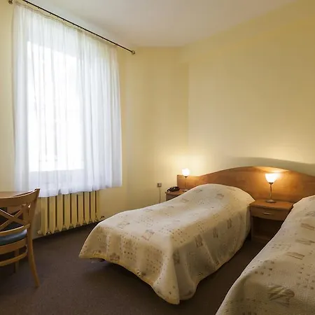 Zespol Pokoi Goscinnych Pan 2* Poznan